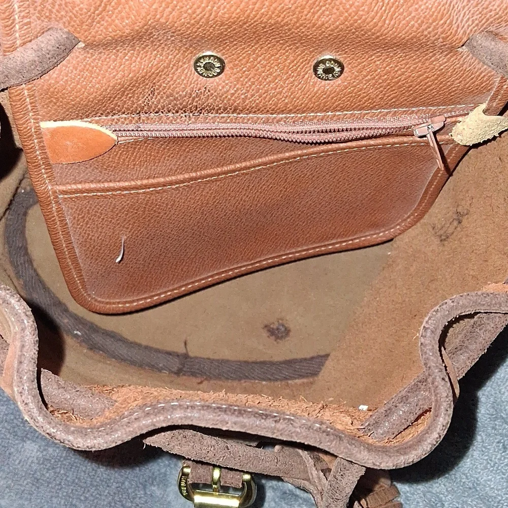 Rare Vintage Dooney And Bourke Suede Tan Leather Backpack Like New - Picture 8 of 16